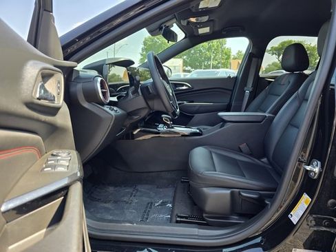 Used 2025 Chevrolet Trax RS w/ Driver Confidence Package image 19