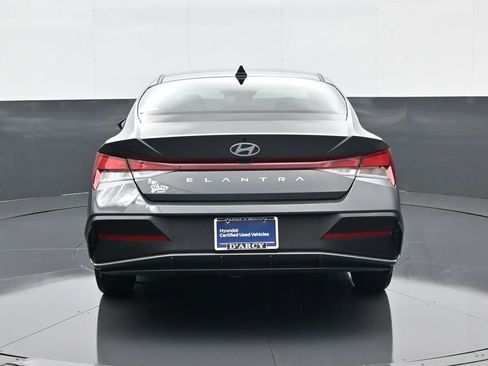 Certified 2024 Hyundai Elantra SE image 6
