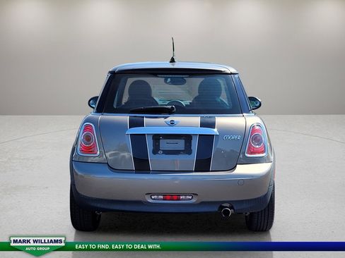 Used 2011 MINI Cooper Hardtop FWD image 5