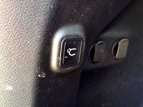 Used 2021 Jeep Cherokee Latitude Lux w/ Sun & Sound Group FWD image 6