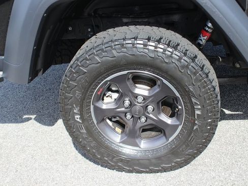 Used 2020 Jeep Gladiator Rubicon image 31