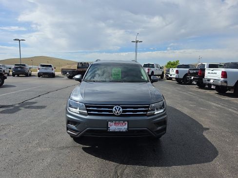 Used 2021 Volkswagen Tiguan SE AWD/4WD image 2