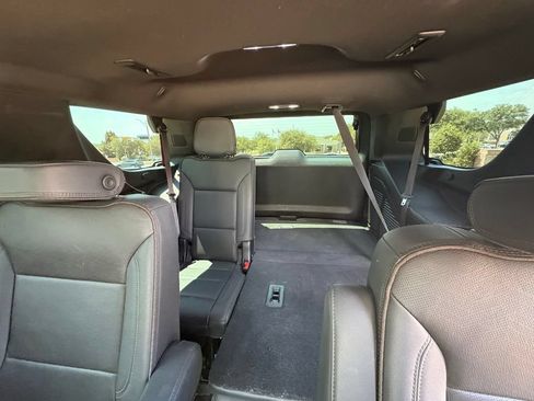 Used 2021 Chevrolet Tahoe High Country RWD image 21
