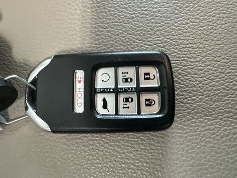 Used 2023 Honda Odyssey EX-L image 28