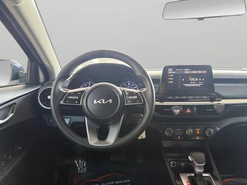 Used 2023 Kia Forte LXS w/ LXS Technology Package FWD image 25