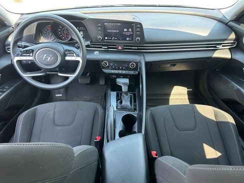 Used 2023 Hyundai Elantra SEL FWD image 28