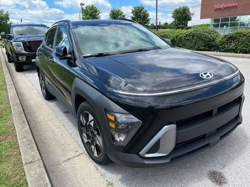 Used 2024 Hyundai Kona SEL FWD image 3