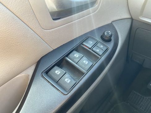 Used 2017 Toyota Sienna LE FWD image 10