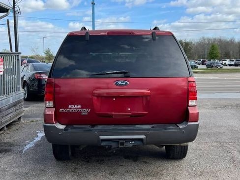 Used 2005 Ford Expedition XLT image 7