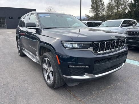 Used 2023 Jeep Grand Cherokee L Limited image 6