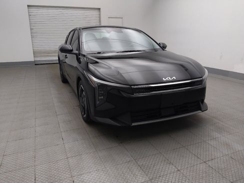 Used 2025 Kia K4 EX FWD image 14