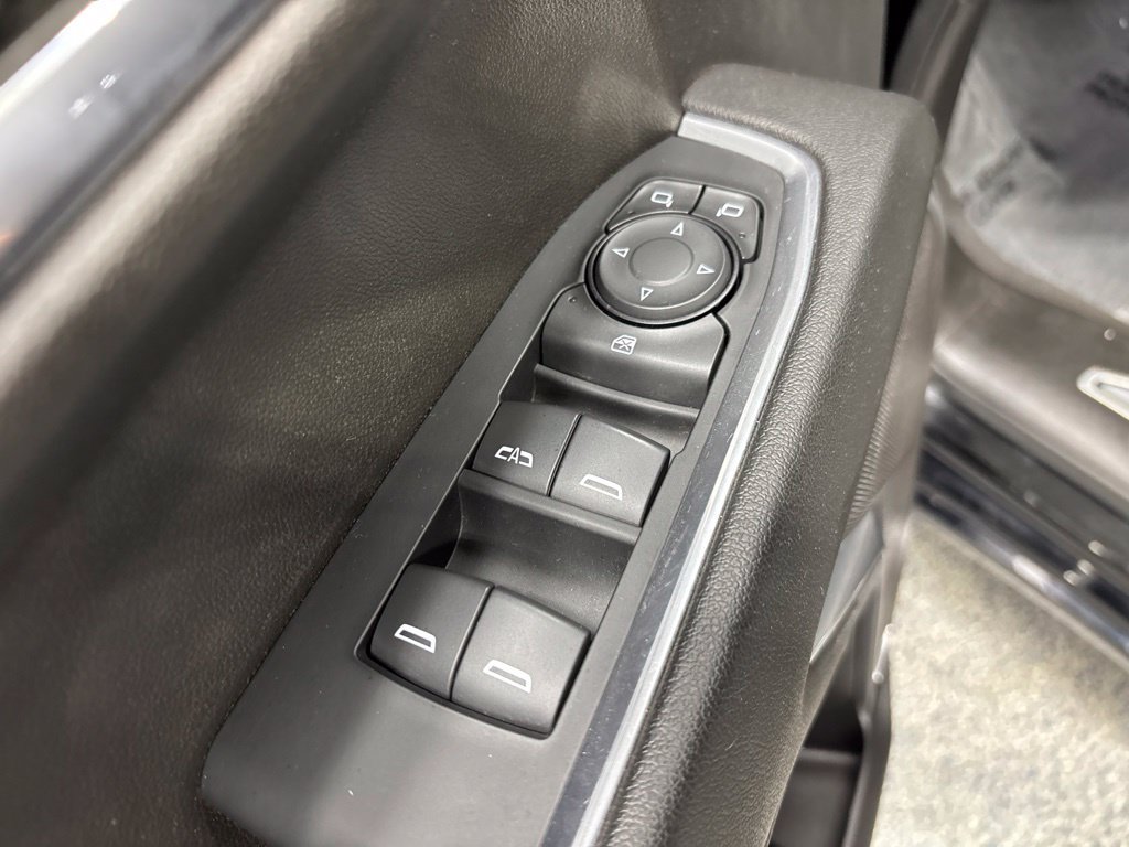 Used 2024 Chevrolet Silverado 1500 LT AWD/4WD image 31