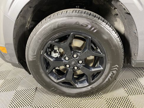 Used 2023 Ford Maverick Lariat w/ Lariat Luxury Package image 14