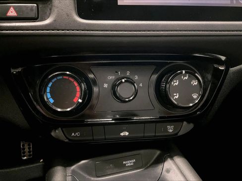 Used 2019 Honda HR-V Sport image 25