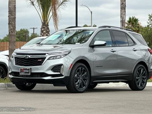 Used 2023 Chevrolet Equinox RS FWD image 8