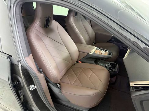 Certified 2023 BMW iX xDrive50 w/ Premium Package AWD/4WD image 24