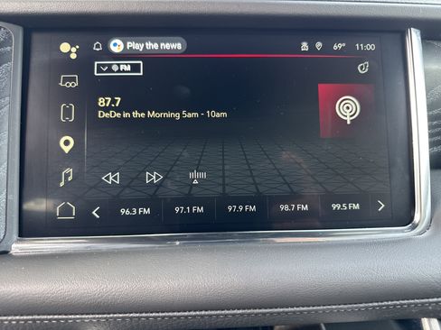 Used 2024 GMC Yukon XL Denali w/ Denali Reserve Package AWD/4WD image 29