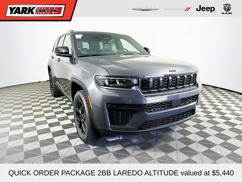New 2026 Jeep Grand Cherokee Altitude AWD/4WD image 1
