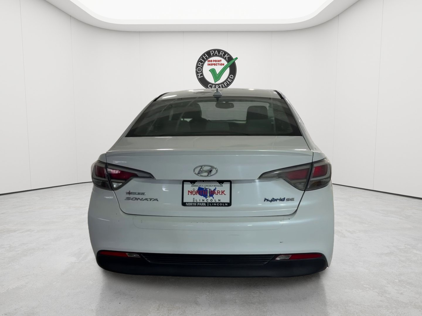 Used 2016 Hyundai Sonata SE FWD image 4