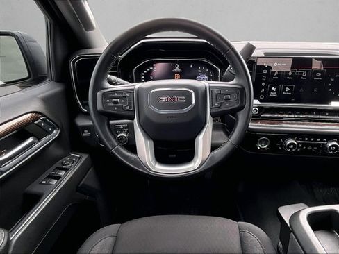 Used 2024 GMC Sierra 1500 Elevation RWD image 7