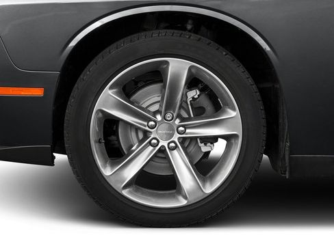 Certified 2017 Dodge Challenger SXT Plus RWD image 12