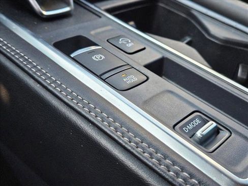 Used 2024 Nissan Pathfinder Platinum w/ Cargo Package image 12