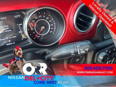Used 2022 Jeep Gladiator Rubicon w/ LED Lighting Group AWD/4WD image 21