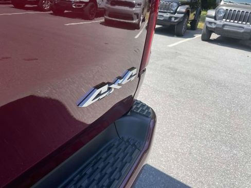 Used 2025 RAM 1500 Big Horn AWD/4WD image 10