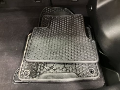 Used 2020 Jeep Cherokee Trailhawk w/ Cold Weather Group image 26