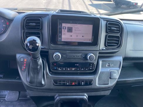 Used 2026 RAM ProMaster 2500 w/ Convenience Group FWD image 11