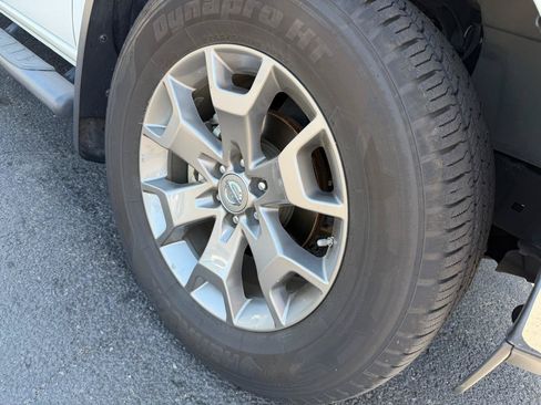 Used 2016 Nissan Frontier SL AWD/4WD image 9