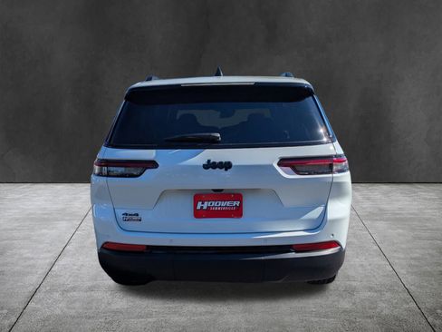 New 2025 Jeep Grand Cherokee L Altitude image 5