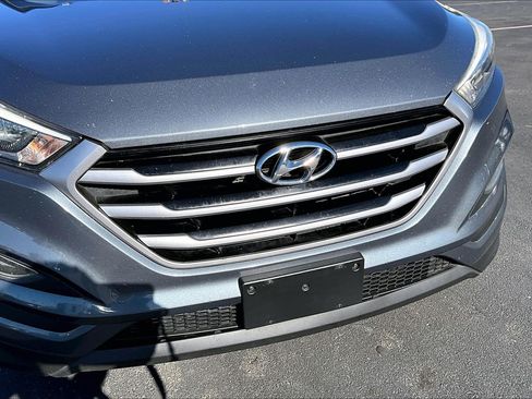 Used 2017 Hyundai Tucson SE w/ SE Popular Package 02 FWD image 24