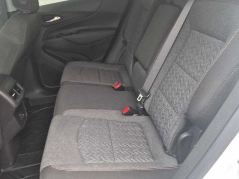 Used 2022 Chevrolet Equinox LT AWD/4WD image 14