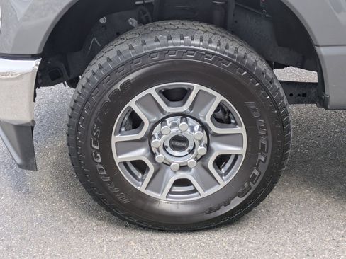 Used 2025 Ford F250 Lariat AWD/4WD image 10