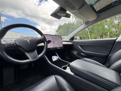 Used 2018 Tesla Model 3 AWD/4WD image 18