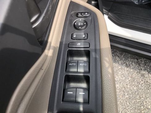 Certified 2021 Honda Odyssey LX image 27