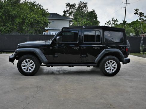 Used 2023 Jeep Wrangler Unlimited Sport AWD/4WD image 7