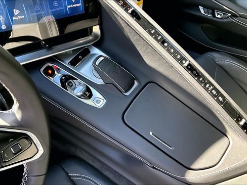 Used 2025 Chevrolet Corvette Stingray Coupe w/ 1LT image 15