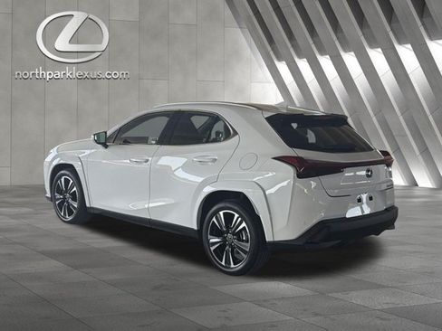 Certified 2026 Lexus UX 300h FWD w/ Accessory Package (Z1) image 2