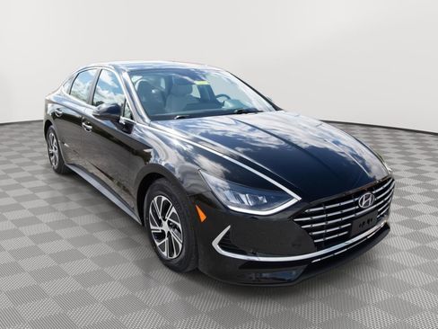 Used 2021 Hyundai Sonata Blue w/ Cargo Package FWD image 3