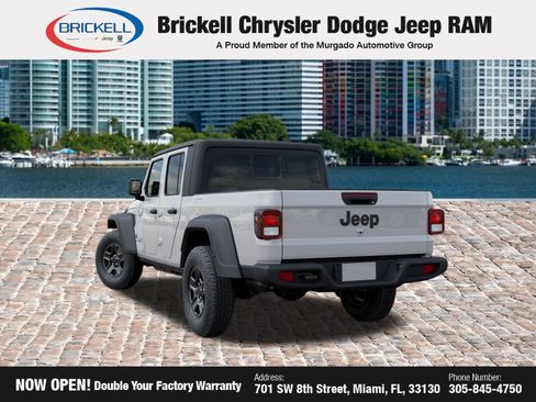 Used 2026 Jeep Gladiator Sport AWD/4WD image 3