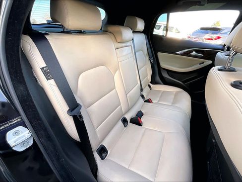 Used 2018 INFINITI QX30 Premium w/ Technology Package image 28