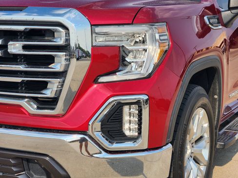 Used 2019 GMC Sierra 1500 SLT RWD image 10