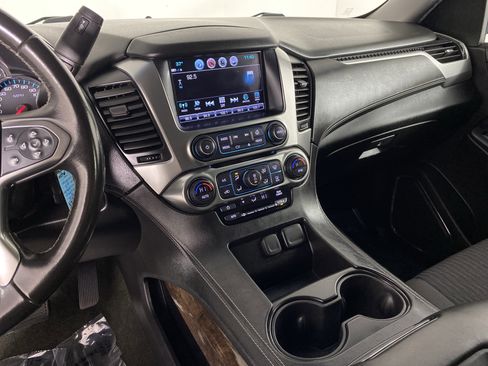Used 2018 Chevrolet Suburban LS w/ All-Season Package image 24