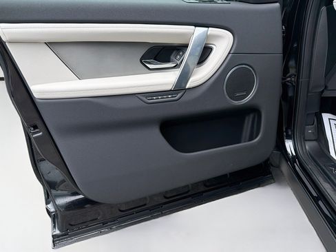New 2026 Land Rover Discovery Sport Landmark AWD/4WD image 21