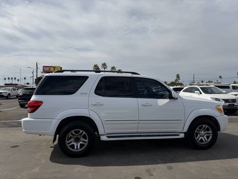 Used 2007 Toyota Sequoia SR5 image 11