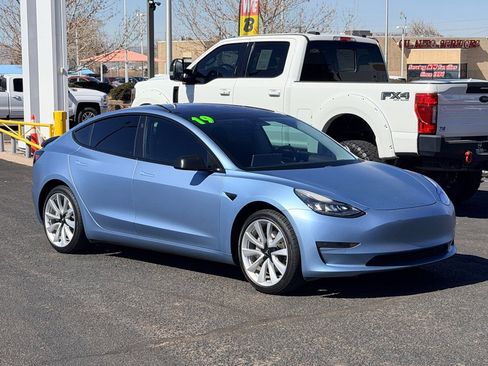 Used 2019 Tesla Model 3 Standard Range image 33