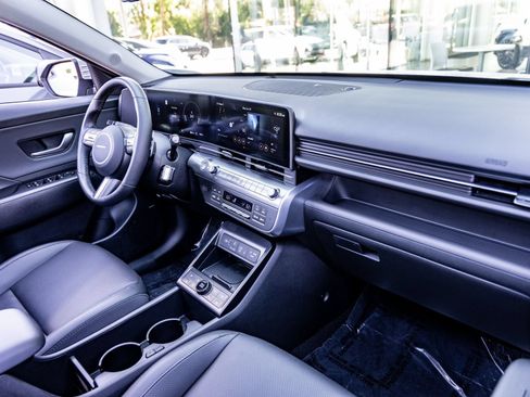Used 2024 Hyundai Kona Limited FWD image 37