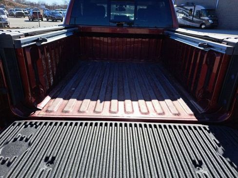 Used 2019 RAM 1500 Laramie AWD/4WD image 24
